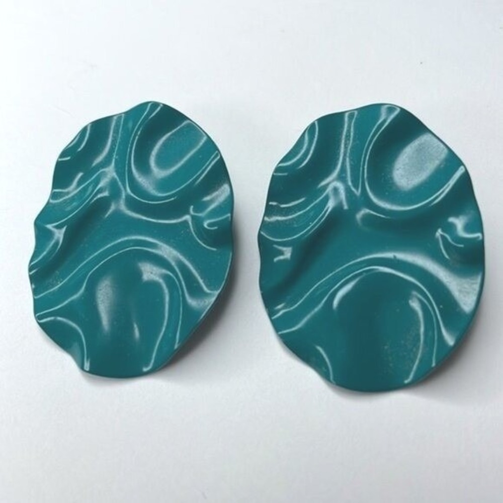 Wavy Textured Oval Earrings, Teal, Studs